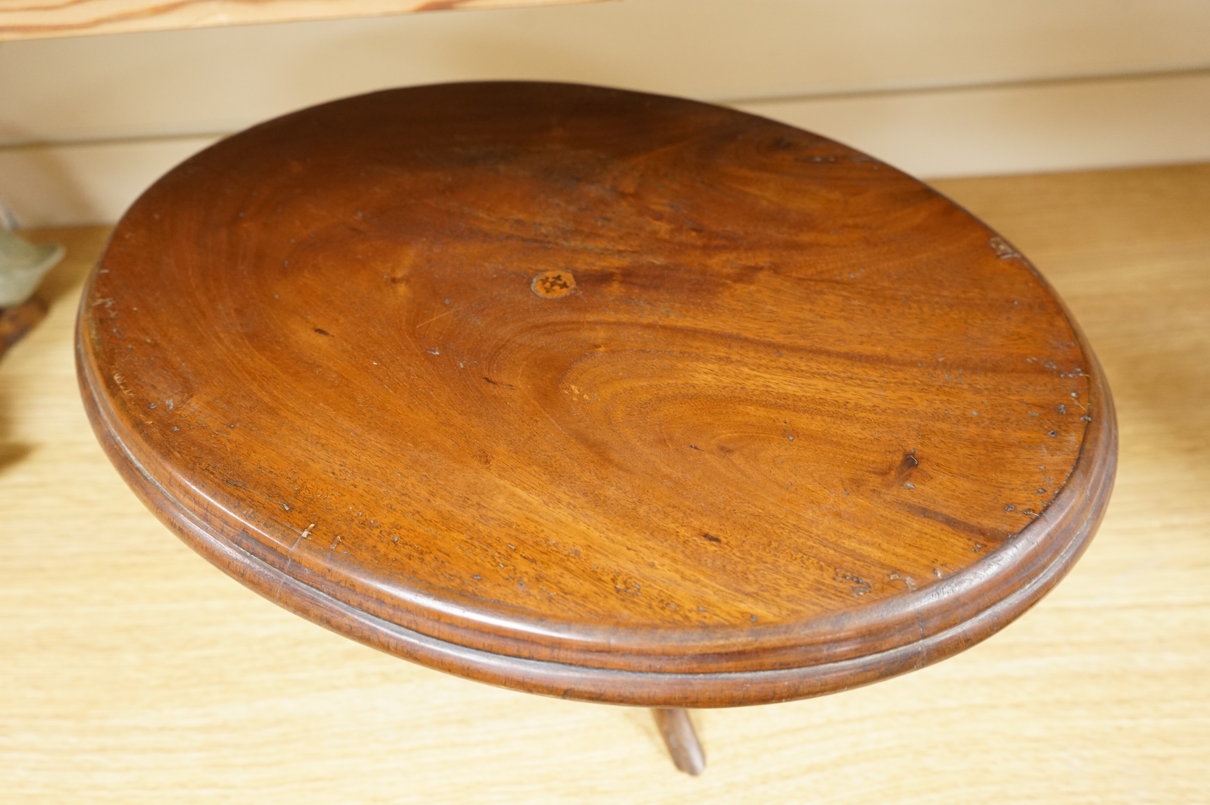 A Victorian mahogany oval miniature breakfast table, 40cm wide
